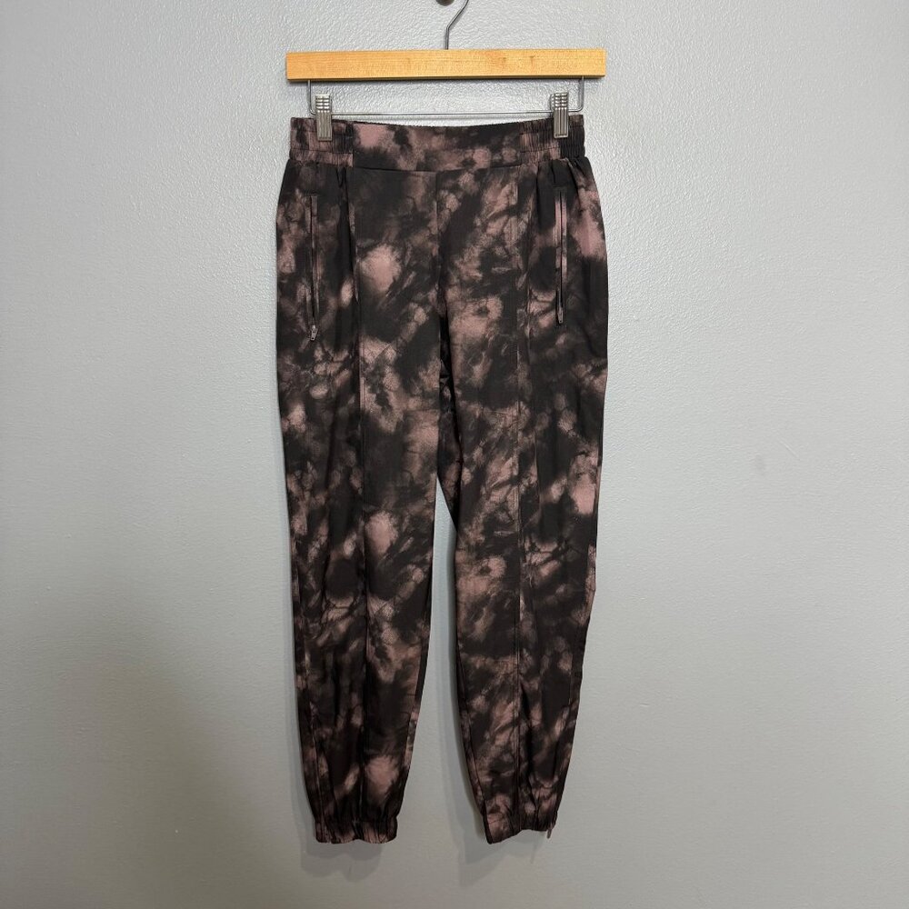 OLD NAVY mid rise stretch tech jogger pants size S